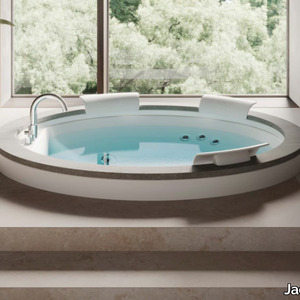 NOVA - Built-in hydromassage round bathtub _ Jacuzzi®