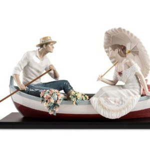 ROMANCE ON THE LAKE - Porcelain decorative object _ Lladró