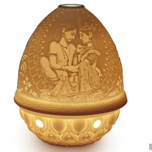 DIVINE LOVE - Cordless porcelain table lamp _ Lladró