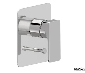B-EASY 72670E - Recessed single handle shower mixer with diverter _ newform