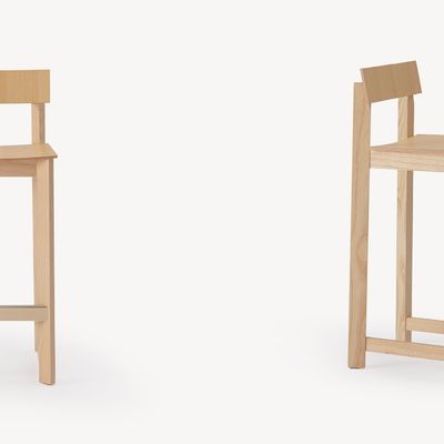 candid-stool