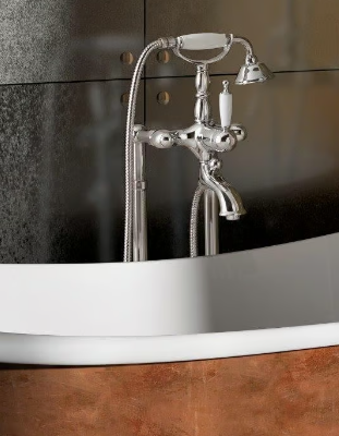 Retro-freestanding-bathtub-faucet-tender-rain-300070-relbd86a573.jpg