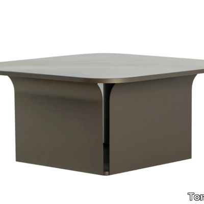 BLOOM-Tonin-Casa-481927-relabcbc39f.jpg