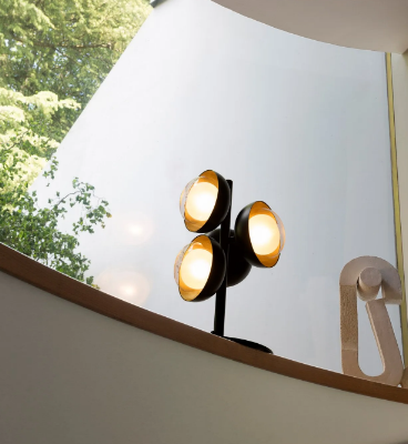 MUSE-Table-lamp-Tooy-278212-rel48b4fd42.jpg