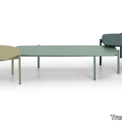 BLADE-COFFEE-Round-coffee-table-True-Design-515567-relf3ed02f0.jpg