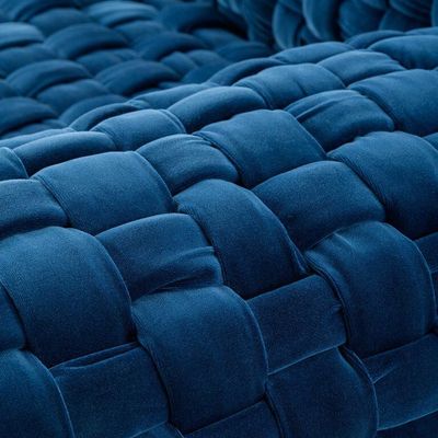 azul-sofa-turri-detail-gallery-01-768x1024.jpg