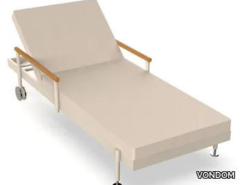 h_sun-lounger-vondom-637902-rel1f039bc6.jpg