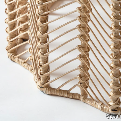 PLISSÉ-RATTAN-Table-Vical-Home-537570-relf0e64c7b.jpg