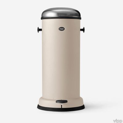 vipp-16-pedal-bin-beige-01-rgb_0.jpg