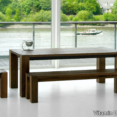 TAURUS-Stool-Vitamin-design-24937-rel6202558a.jpg