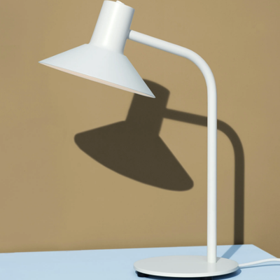 compose-table-lamp-zero-640223-rel3f3142d7.jpg