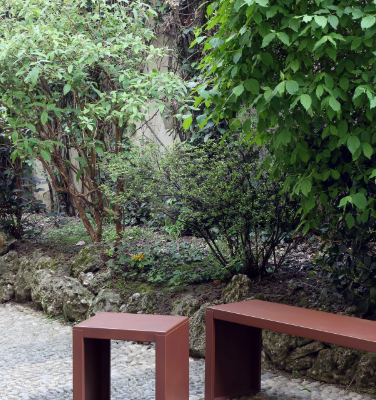 BIG-IRONY-Garden-stool-Zeus-424542-rel9879bab.jpg