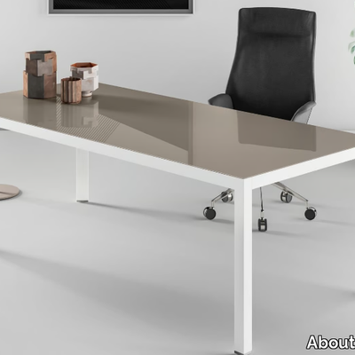 HYPE-Lacquered-glass-office-desk-About-Office-602713-relcca5f599.jpg