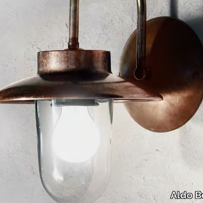LA-TRAVIATA-Lampada-da-parete-Aldo-Bernardi-200254-rel7e2062b5.jpg