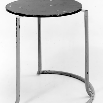 606-Side-table-Artek-90252-rel2ce4e06.jpg