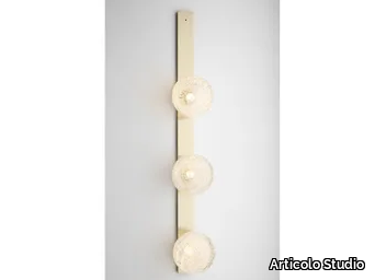 h_FIZI-TRIPLE-BALL-WALL-SCONCE-Articolo-Lighting-379999-rel7d6b3657.jpg