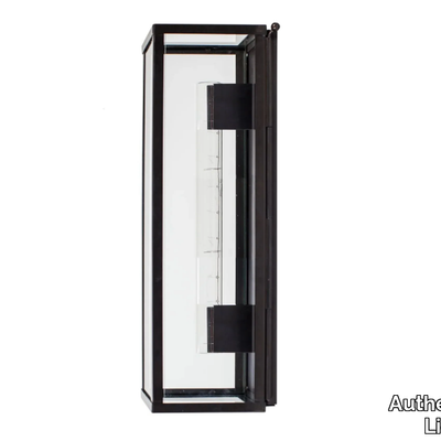 Authentage-Lighting_VITRINE-PETITE-LINESTRA_mX9ORT2xZw.jpeg