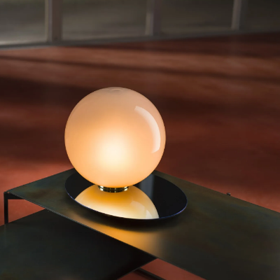 UMBRA-Table-lamp-bomma-388632-rel33fdd222.jpg
