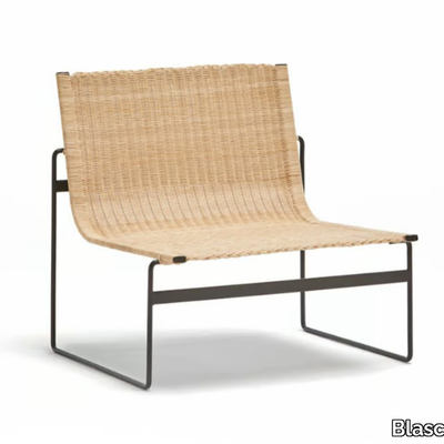 easy-chair-ombria-design-618560-rel7a8bfae8.jpg