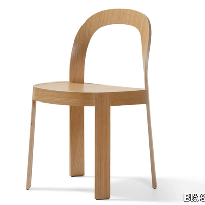 OM-Wooden-chair-Blå-Station-627701-reld84668f1.jpg