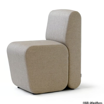BOBBY-Easy-chair-Blå-Station-435115-relbb5d3c1b.jpeg