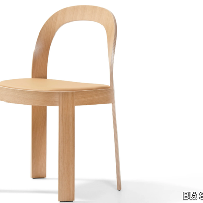 om-chair-with-integrated-cushion-bla-station-627917-rel7b3dda5e.jpg