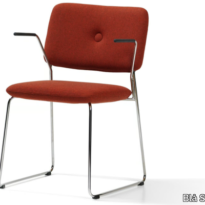 dundra-upholstered-chair-bla-station-470134-rel5f934b81.jpeg