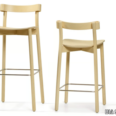 still-life-stool-bla-station-550457-relc799dd1f.jpg