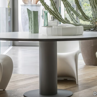 63-round-table-de-rosso-568636-rel68fad728.jpg