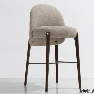 AMES-Barstool-District-Eight-550588-relaa5efb0c.jpg