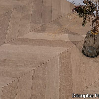 POINT-DE-HONGRIE-SURCHOIX-VERNIS-INV-Signature-Parquet-508321-relf094469a.jpg