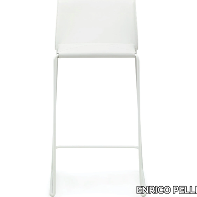 BIZZY-Stool-ENRICO-PELLIZZONI-635838-relb7106d0.jpg