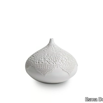 Esma-Dereboy_SAF-DECORATIVE-SMALL-CONIC_649a9288h.jpeg