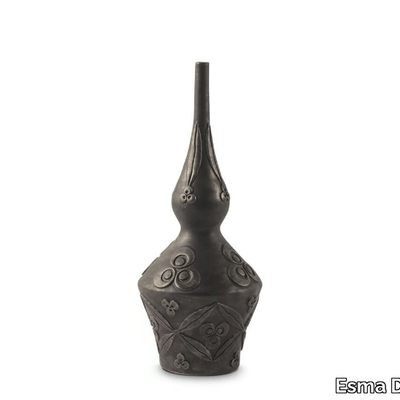 Esma-Dereboy_SNOHA-BRONZ-BOTTLE-3_U64995a571.jpeg