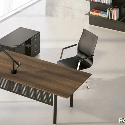 MÈTA-Workstation-desk-FANTONI-152057-relfd1b32e0.jpg