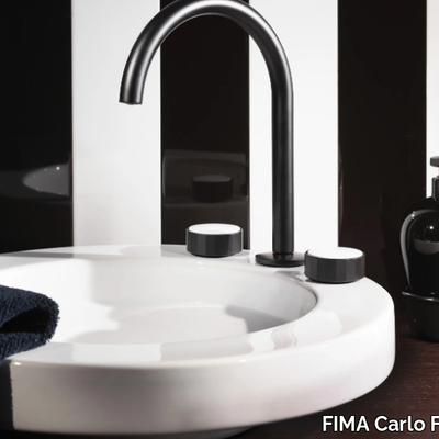 texture-rubinetto-per-lavabo-con-finitura-satinata-fima-carlo-frattini-211211-relb873cad3.jpg