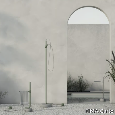 INGIRO-Outdoor-shower-FIMA-Carlo-Frattini-611011-rel26a4a82.jpg