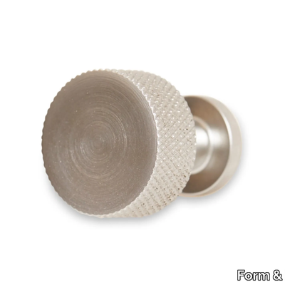 ANGLE-Coat-rack-Form-Refine-572030-rel49e1e132.png