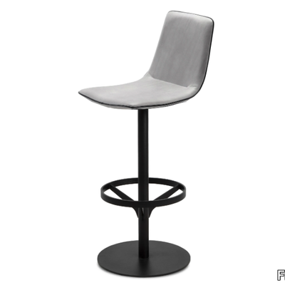 amelie-barstool-high-freifrau-manufaktur-639870-rel1912372d.jpg