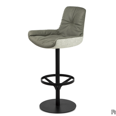 leya-bar-armchair-low-freifrau-manufaktur-639936-rel5cd3361c.jpg