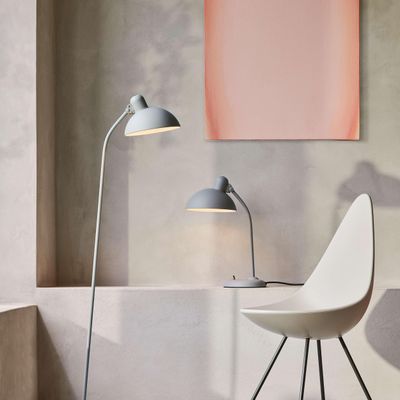 fh_kaiser_idell_6556_t_kaiser_idell_6556-f_easy_grey_drop_chair_light_beige_rgb.jpg