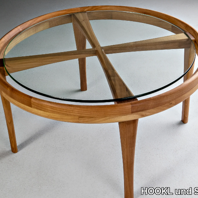 ELISA-HOOKL-und-STOOL-389355-reldf4bfa9b.jpg