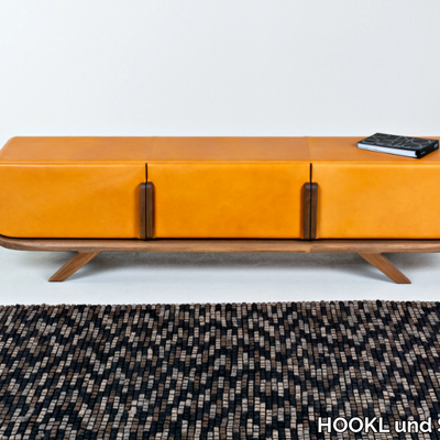 POLO-HOOKL-und-STOOL-389367-rel8fe47486.jpg