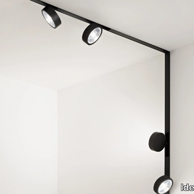 EGO-TRACK-FLAT-Ideal-Lux-634037-rel3a2393a0.jpg