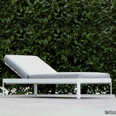 isOnAir_ALUALU-SUN-LOUNGER_OH5j5txkEy.jpeg