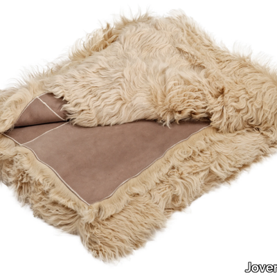 lamb-curly-long-throw-jover-valls-616369-rel387c7e59.jpg
