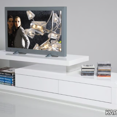 WHITE-CLUB-KARE-DESIGN-217369-rel40ccc4ca.jpg