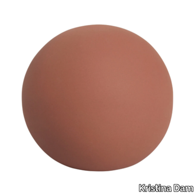 globe-kristina-dam-studio-571820-relaaf509e5.jpg