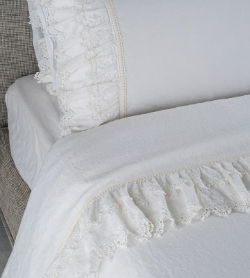 SANGALLO-Pillow-case-LA-FABBRICA-DEL-LINO-by-Bergianti-Pagliani-418323-rel32f6b8c9.jpg