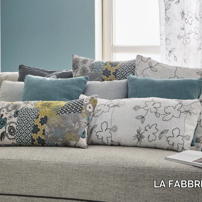 narciso-cushion-la-fabbrica-del-lino-by-bergianti-pagliani-557028-reld8fe7200.jpg